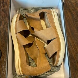 Eileen Fisher Sport Sandal Wheat
